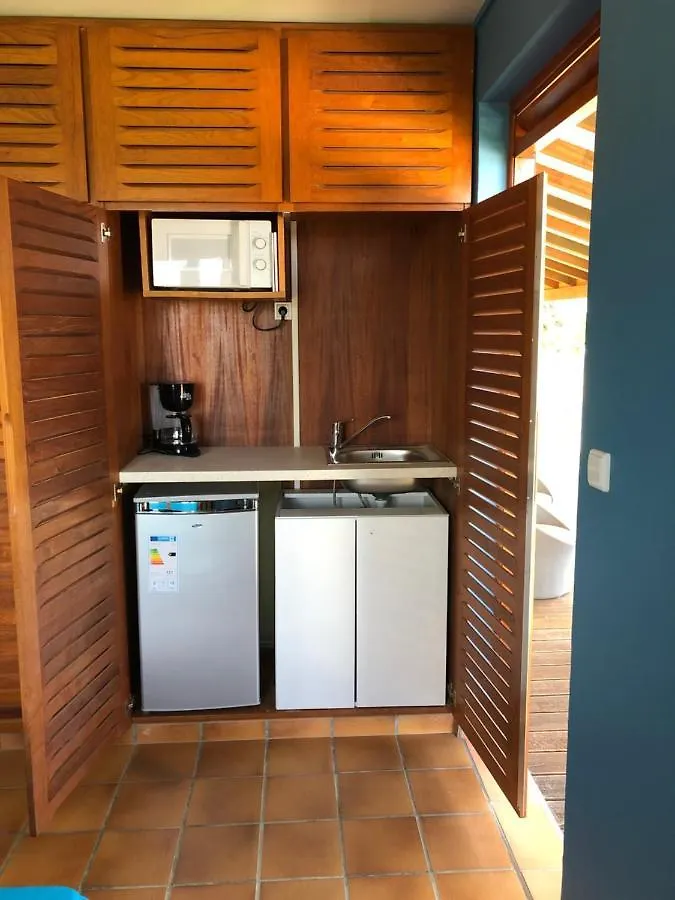 Appartement Emeraude&Studio Azur Gourbeyre Couette-café