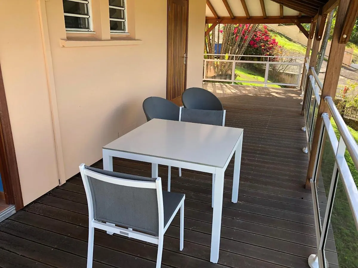 Appartement Emeraude&Studio Azur Gourbeyre 0*,