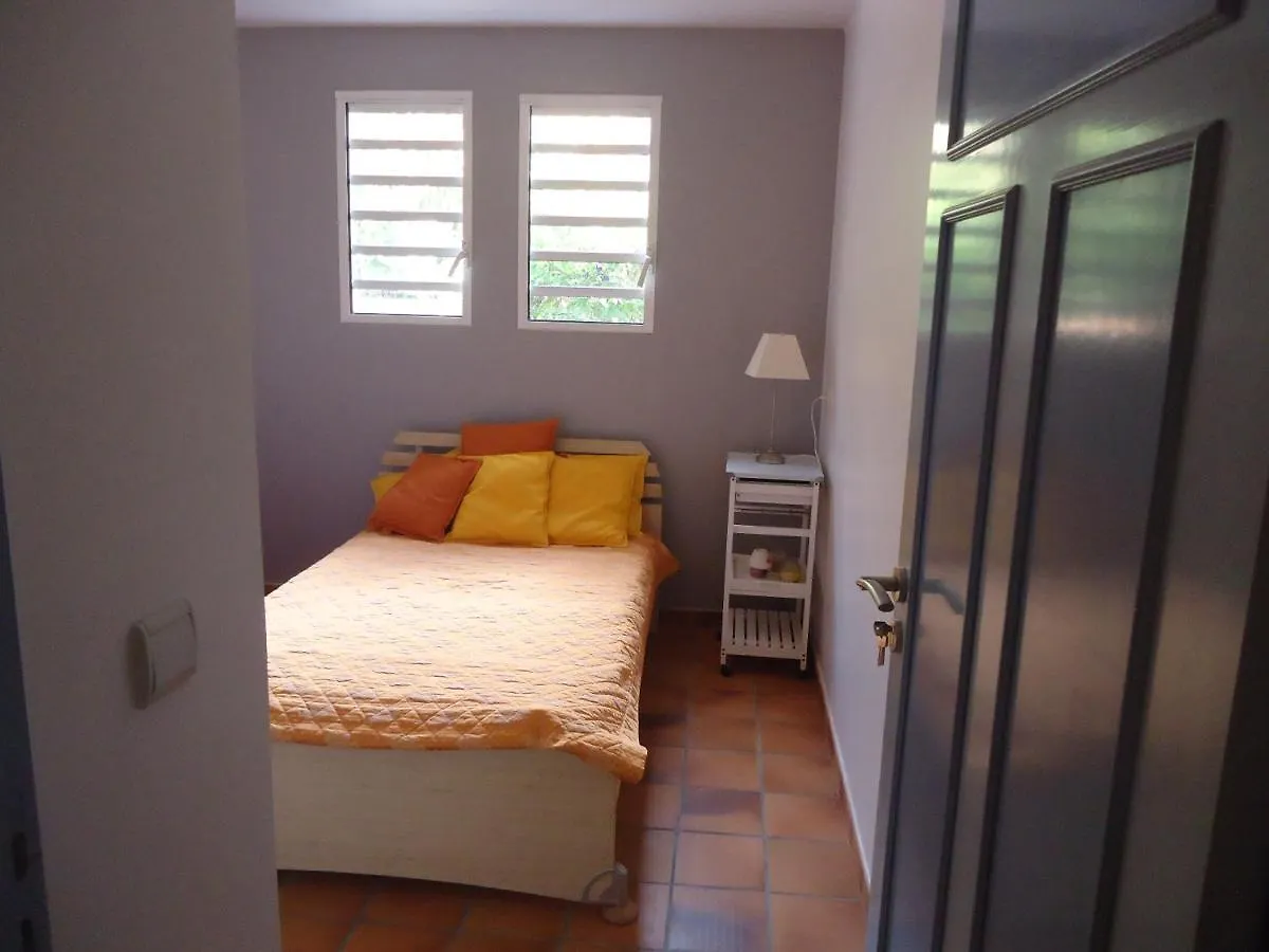 Appartement Emeraude&Studio Azur Gourbeyre 0*,  Guadeloupe