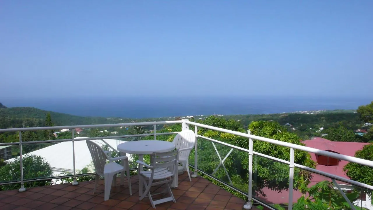 Couette-café Appartement Emeraude&Studio Azur Gourbeyre Guadeloupe